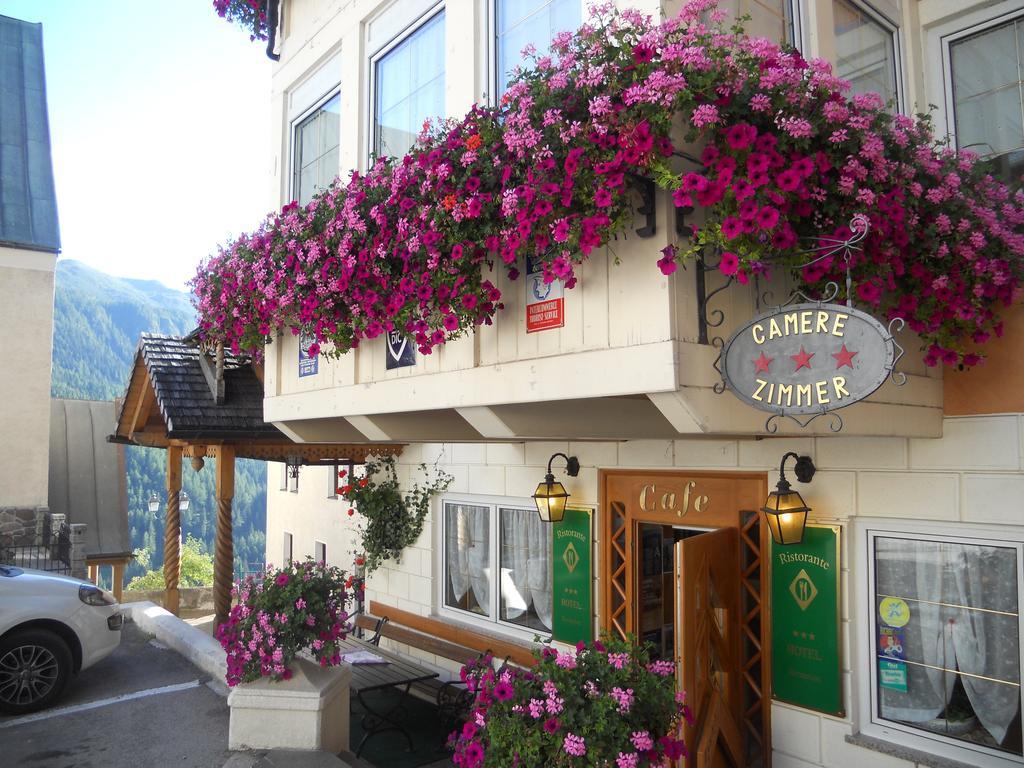 Albergo Alpino อารับบา ภายนอก รูปภาพ