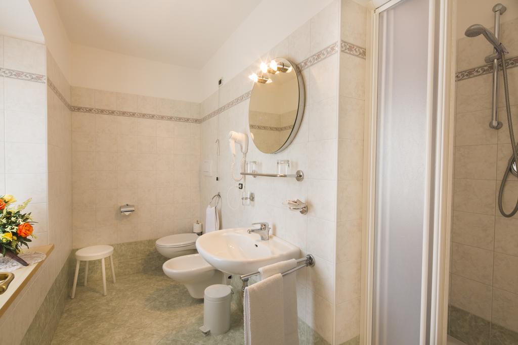 Albergo Alpino อารับบา ภายนอก รูปภาพ